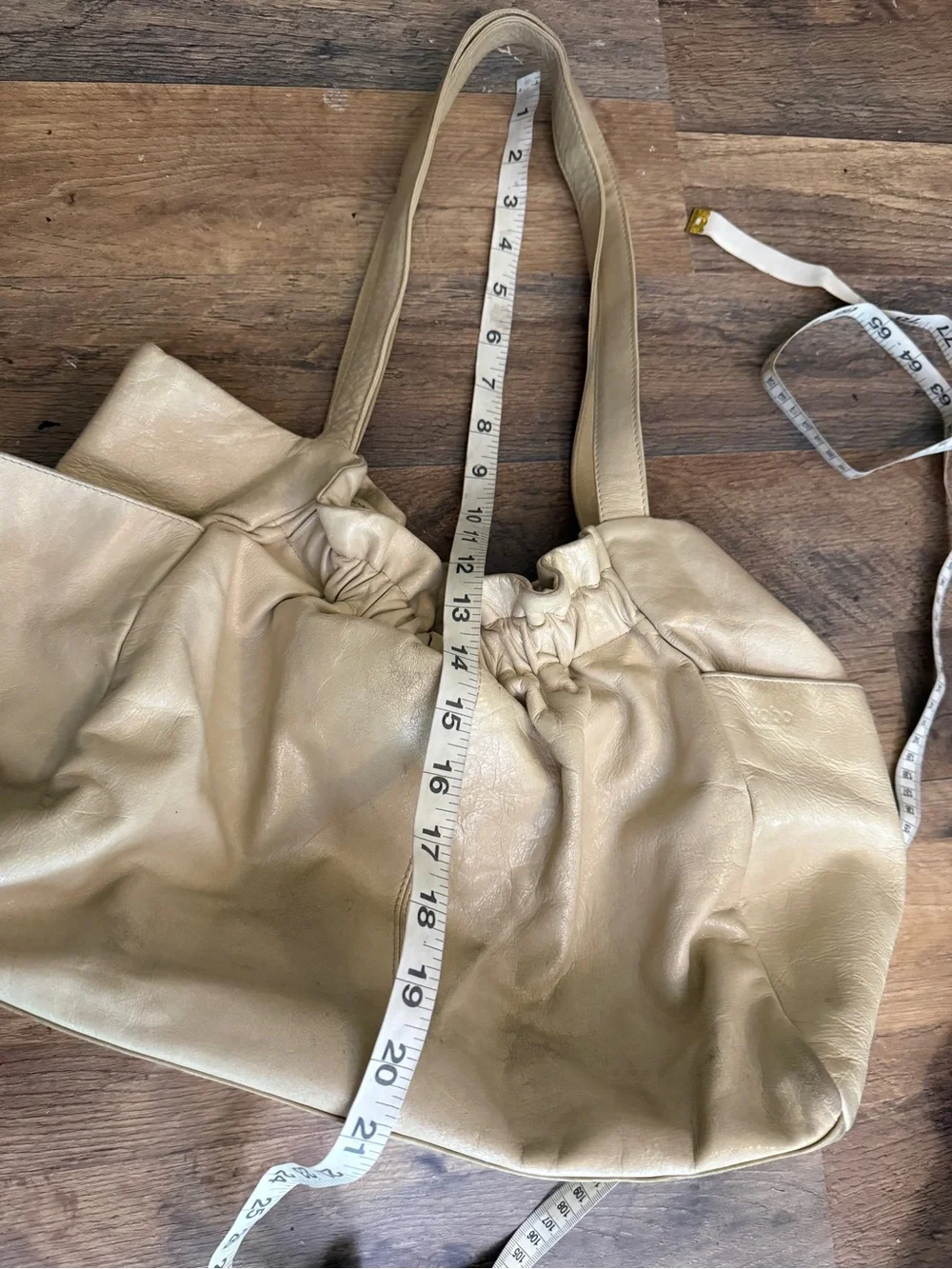 HOBO Cream Gathered Leather Shoulder Tote